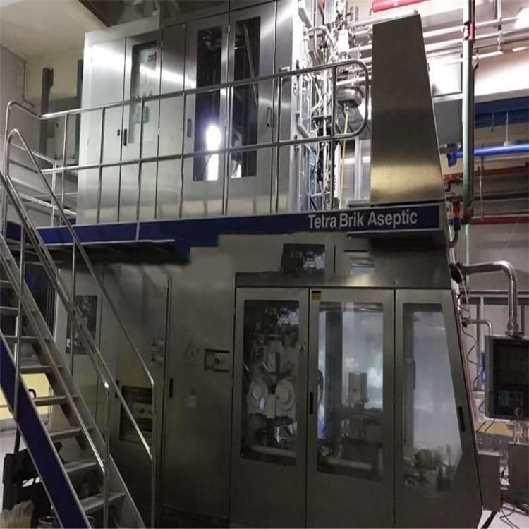 TBA22型二手利乐灌装机带缓冲塔