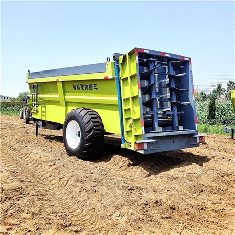 厂家价格批发有机肥撒粪机 大型农用撒肥车