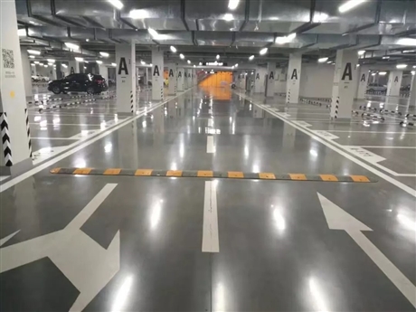 江阴地下停车场固化地坪，江阴地下车库固化剂地坪