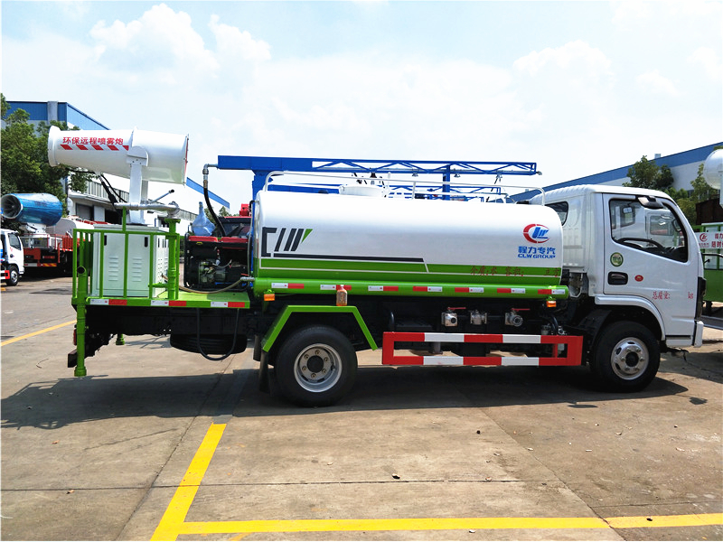 国六东风5吨雾炮洒水车,绿化喷洒车,厂家直销,质量保证