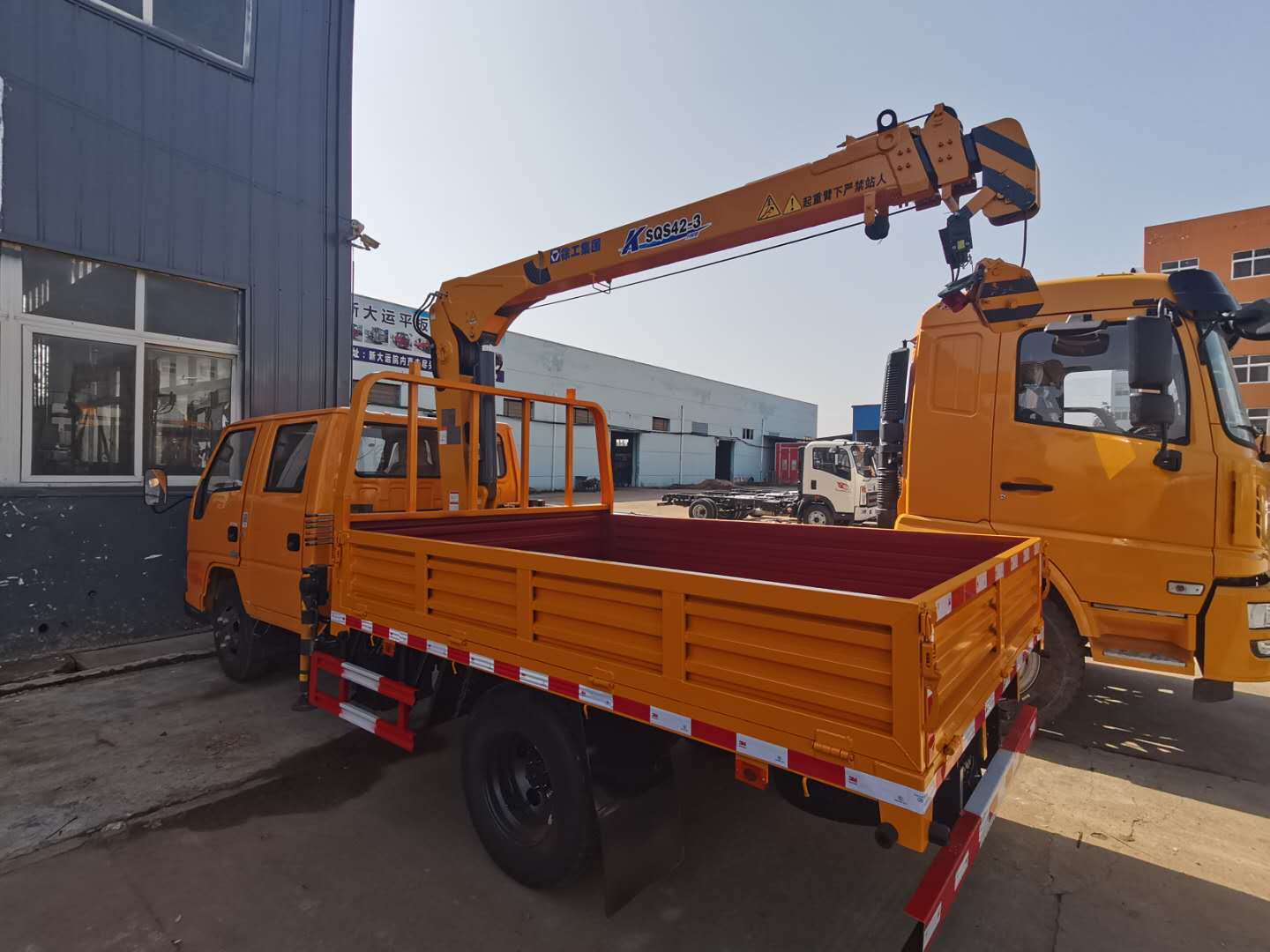 电力公司专用小型蓝牌徐工2吨随车吊随车吊厂家直销