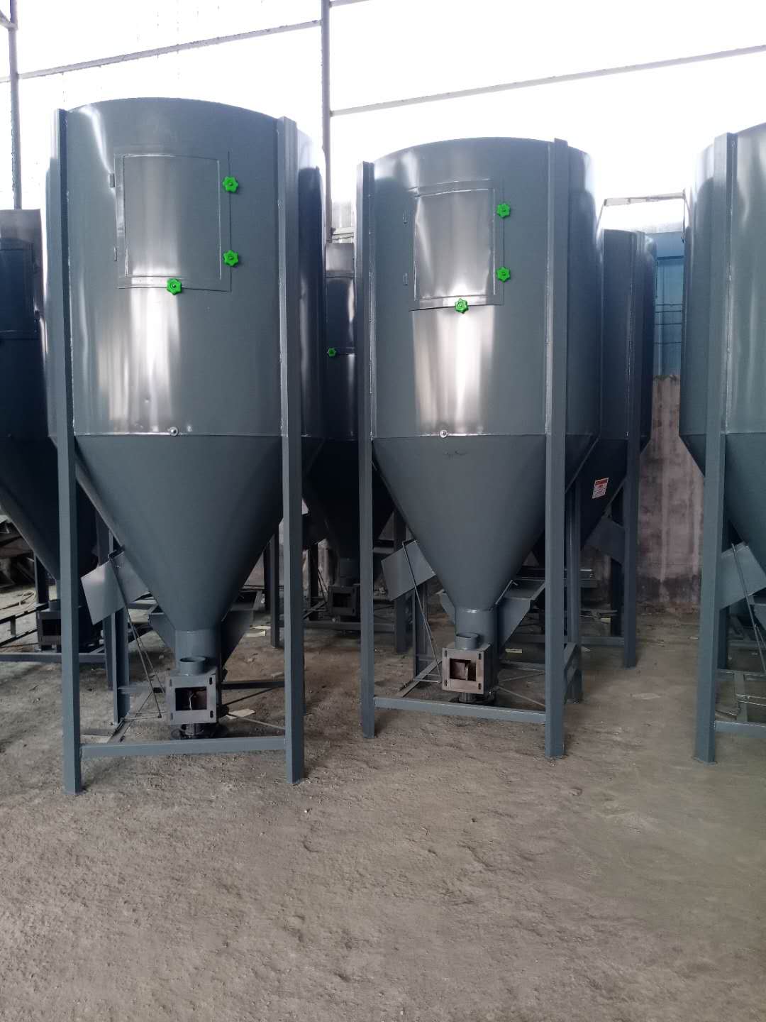 养猪用混合饲料搅拌一体机