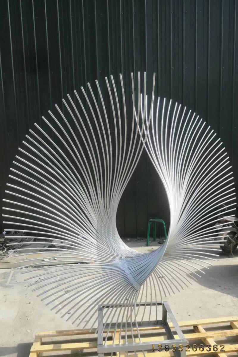 不锈钢线条凤凰雕塑
