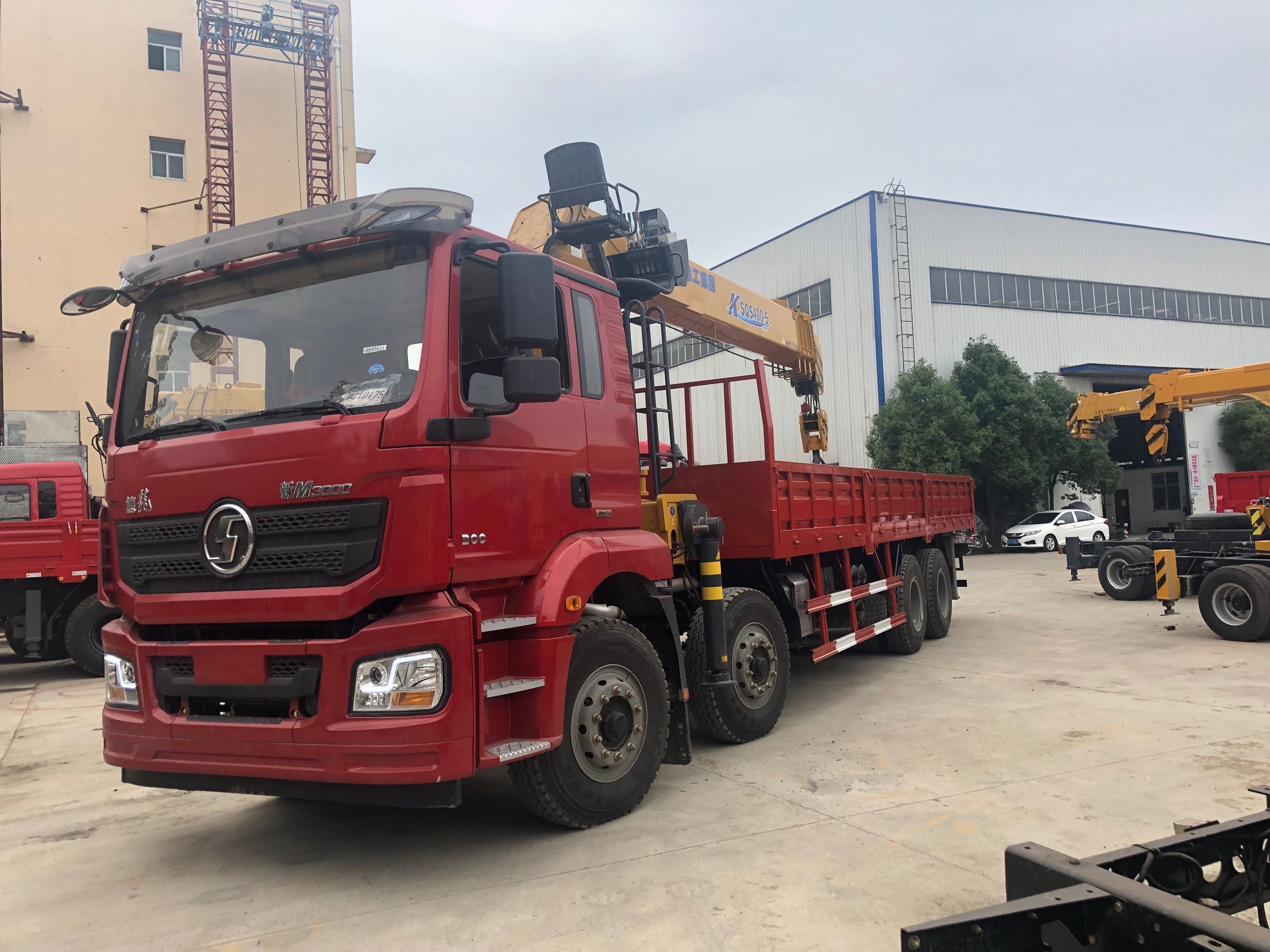 陕汽前四后八徐工16吨随车吊