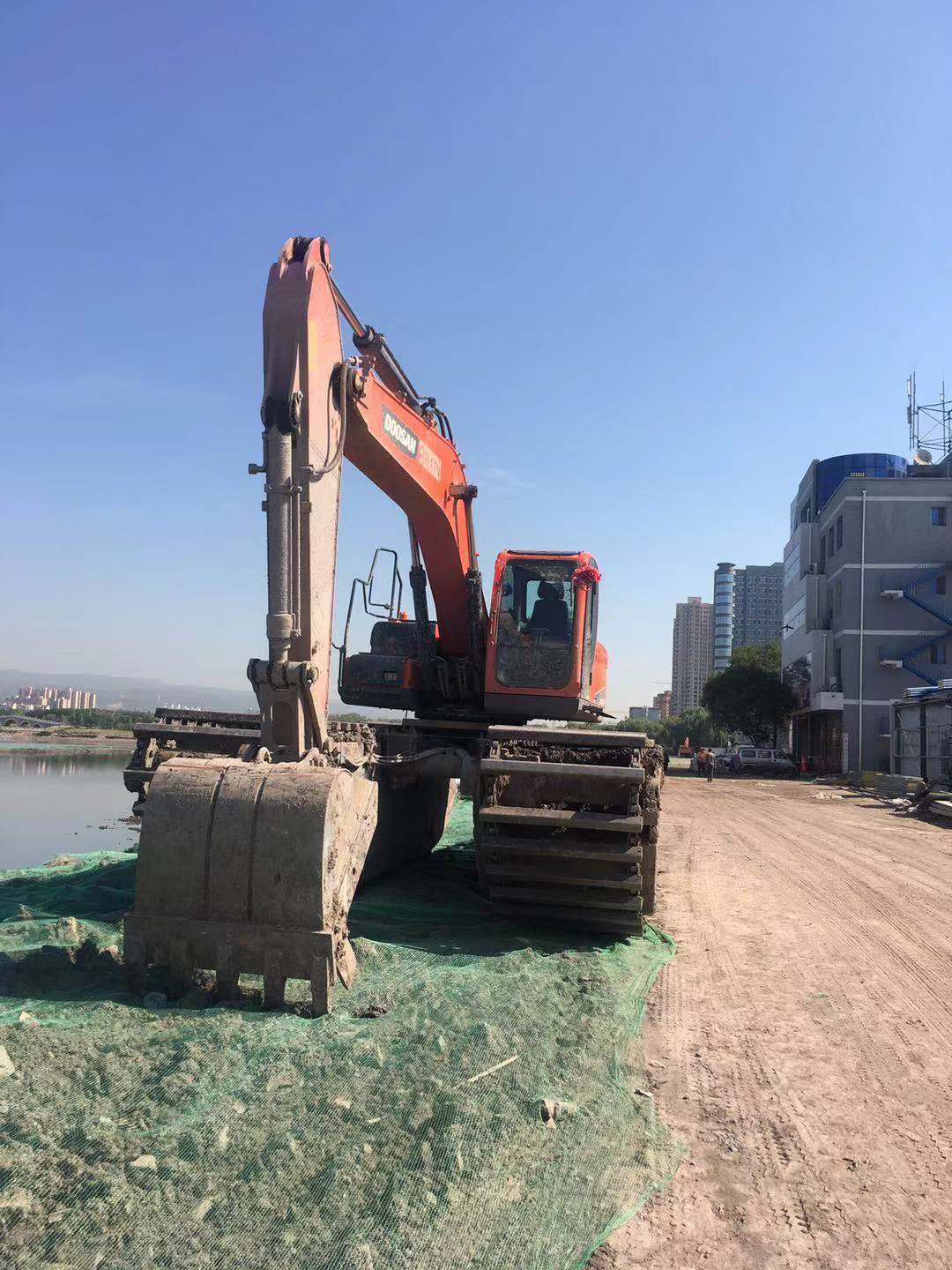 船式挖掘机浮筒价格 河道清淤方案