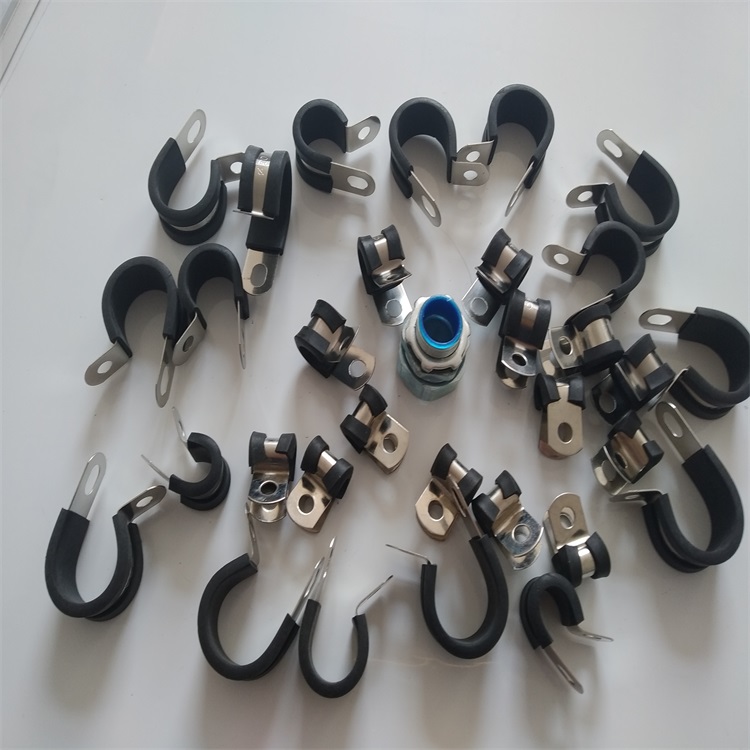 临淄区销售r型双层铁镀锌包胶卡箍Φ8包胶管夹线夹线束夹固定扣