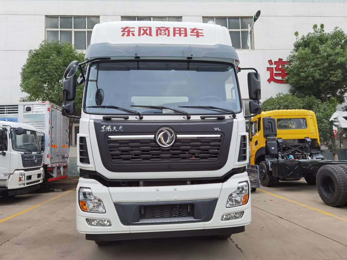 东风30方散装饲料车厂家直销