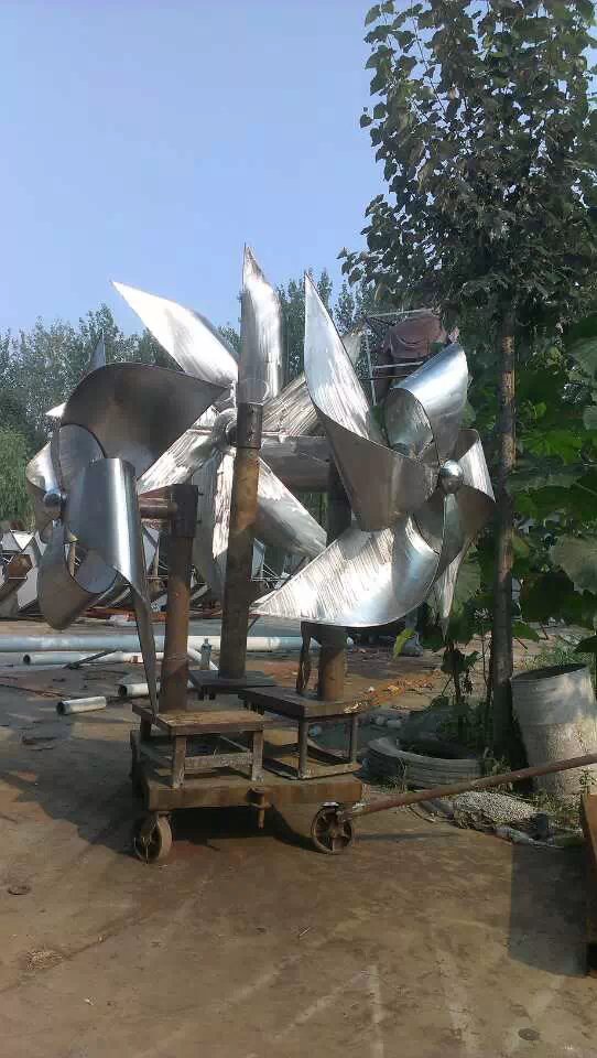 铁艺不锈钢风车雕塑均可定制可以吹风自转