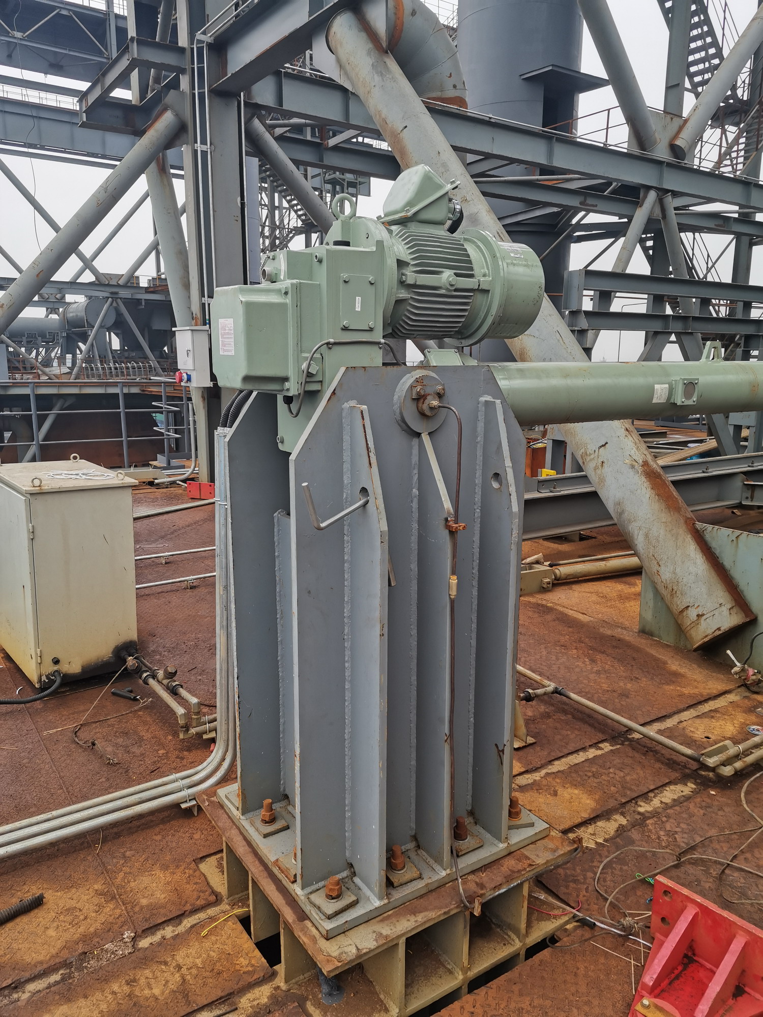 供应cosmicdgr8t8吨干熄焦电动缸