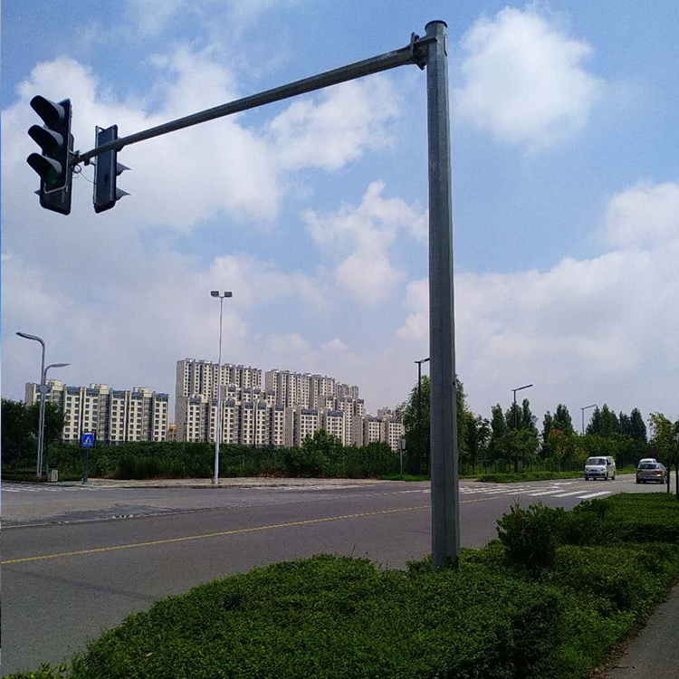 交通信号杆是交通信号中的重要组成部分,是道路交通信号灯的重要构架