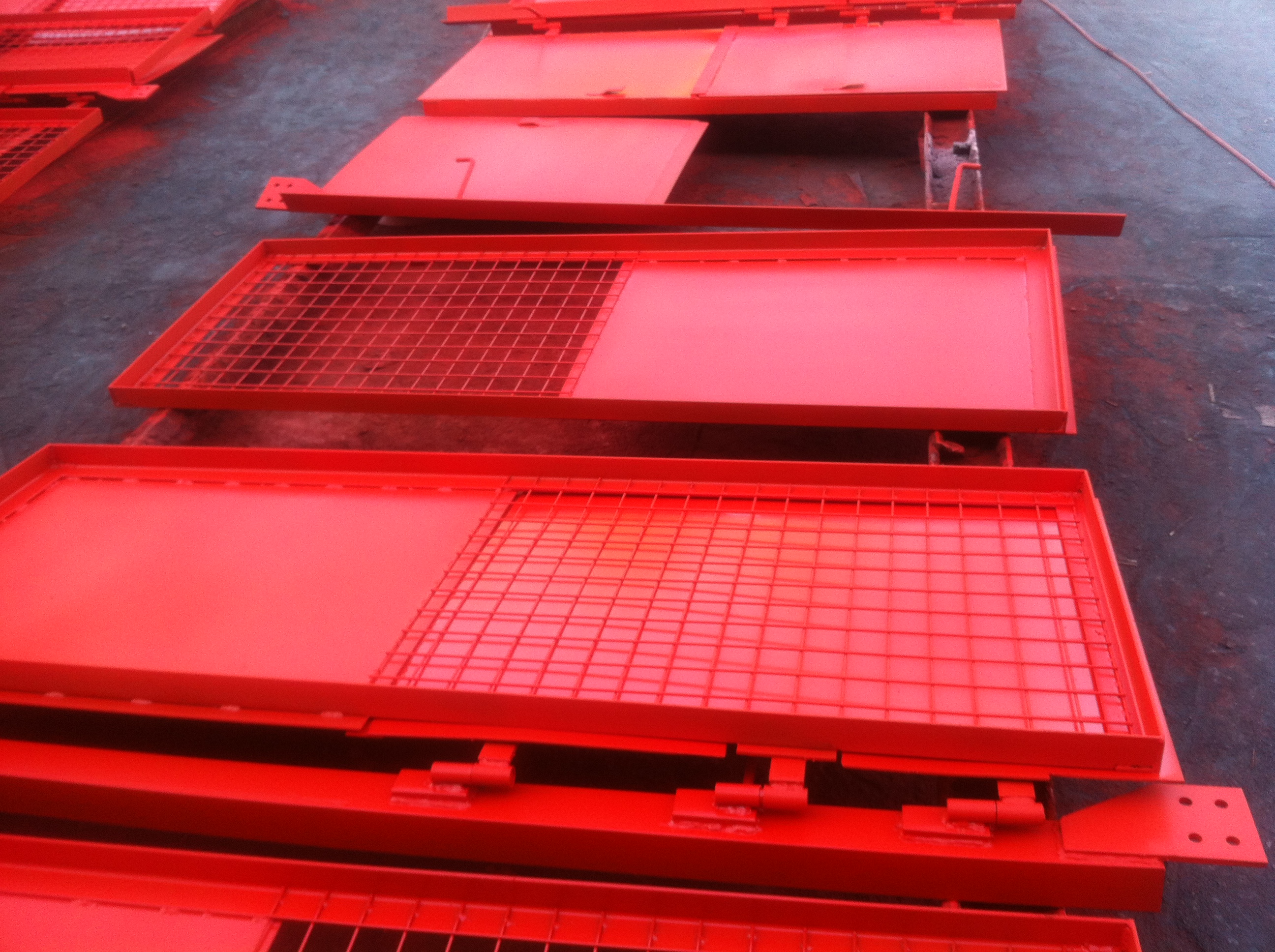 q235材质矿用防火栅栏门 现货防火栅栏门