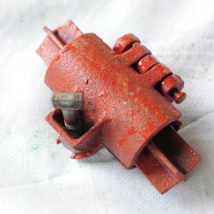 供应建筑扣件建筑扣件铸铁扣件量大优惠