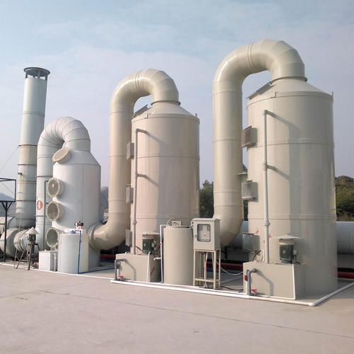 要看清是否有QS标志、生产许可证号、生产厂家、生产地址等信息