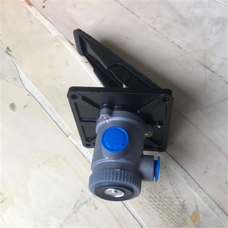 装载机配件大全脚制动阀800901158徐工zl40g装载机配件批发