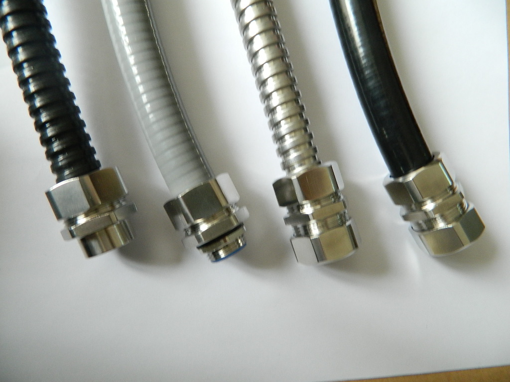 长盛丰源dgj自固式金属软管接头规格齐全,从1/2寸到4寸都有大量现货