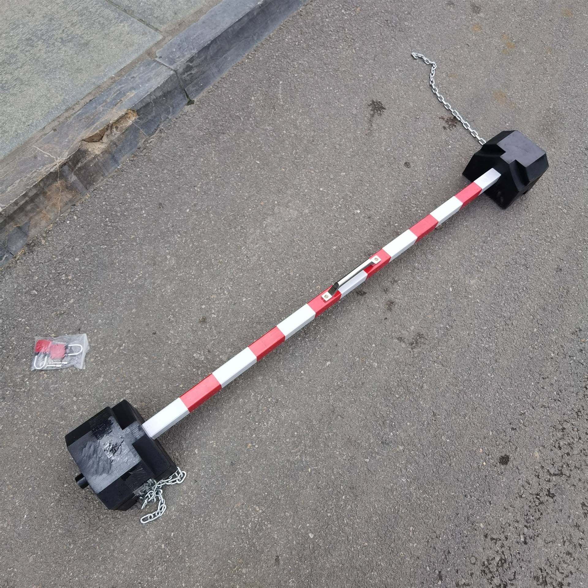 鑫宏牌防溜枕木 橡胶防溜枕木 带链条防溜枕木