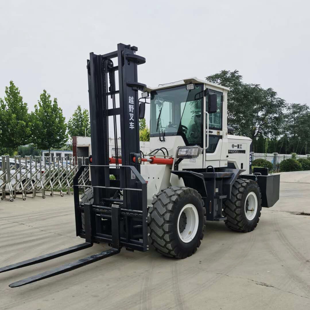 越野型叉车 多功能四驱叉车 工地越野叉车 节省人力