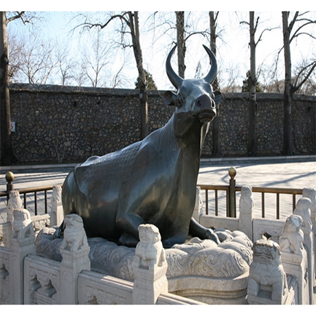 企业门口铜牛雕塑 犀牛望月动物雕塑 世隆铸铜制作