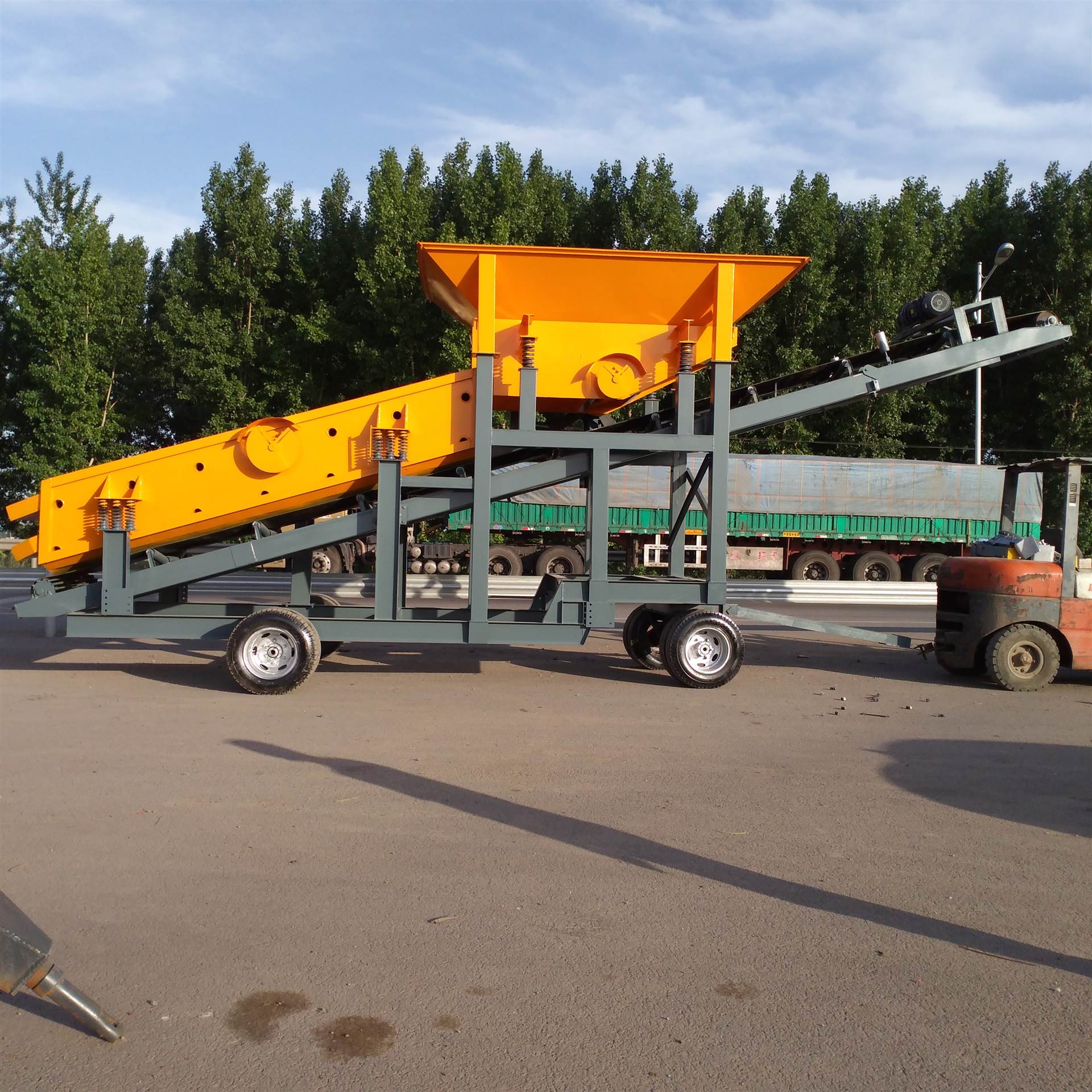 大型震动筛石机 土石分离机设备厂家直销