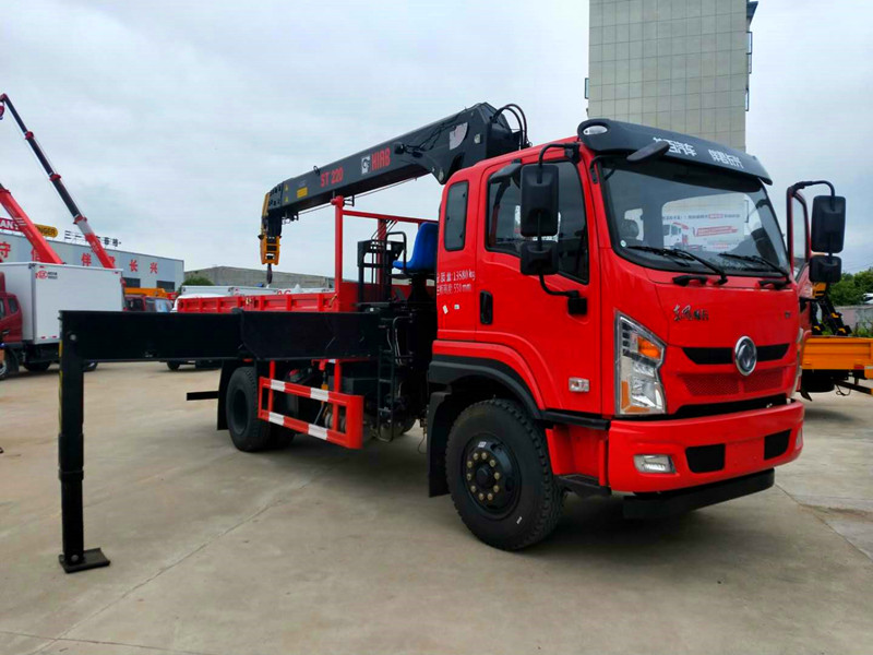 随车吊-随州希尔博8吨随车吊直降3000