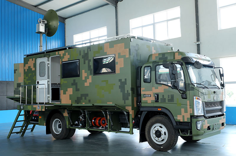 新一代卫星通信指挥车多功能指挥车应急通信指挥交付使用