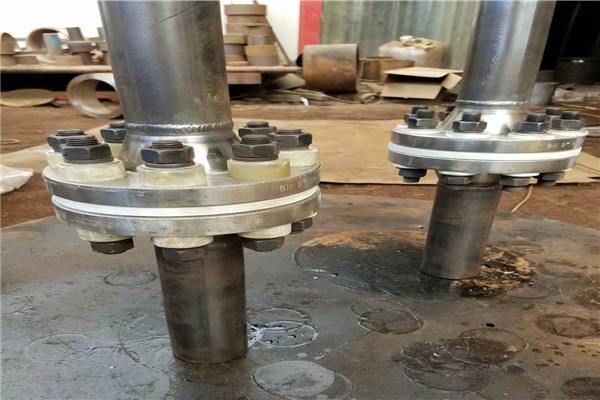 绝缘性能稳定,需要有专门的安装位置专门安绝缘螺栓套和螺栓绝缘垫片