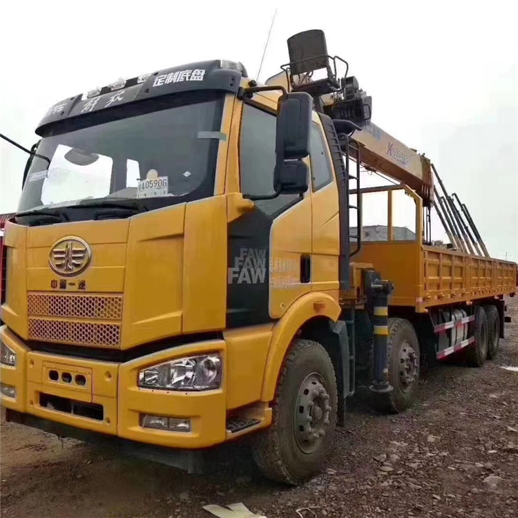 解放前四后八随车吊双联泵随车吊十六吨随车吊