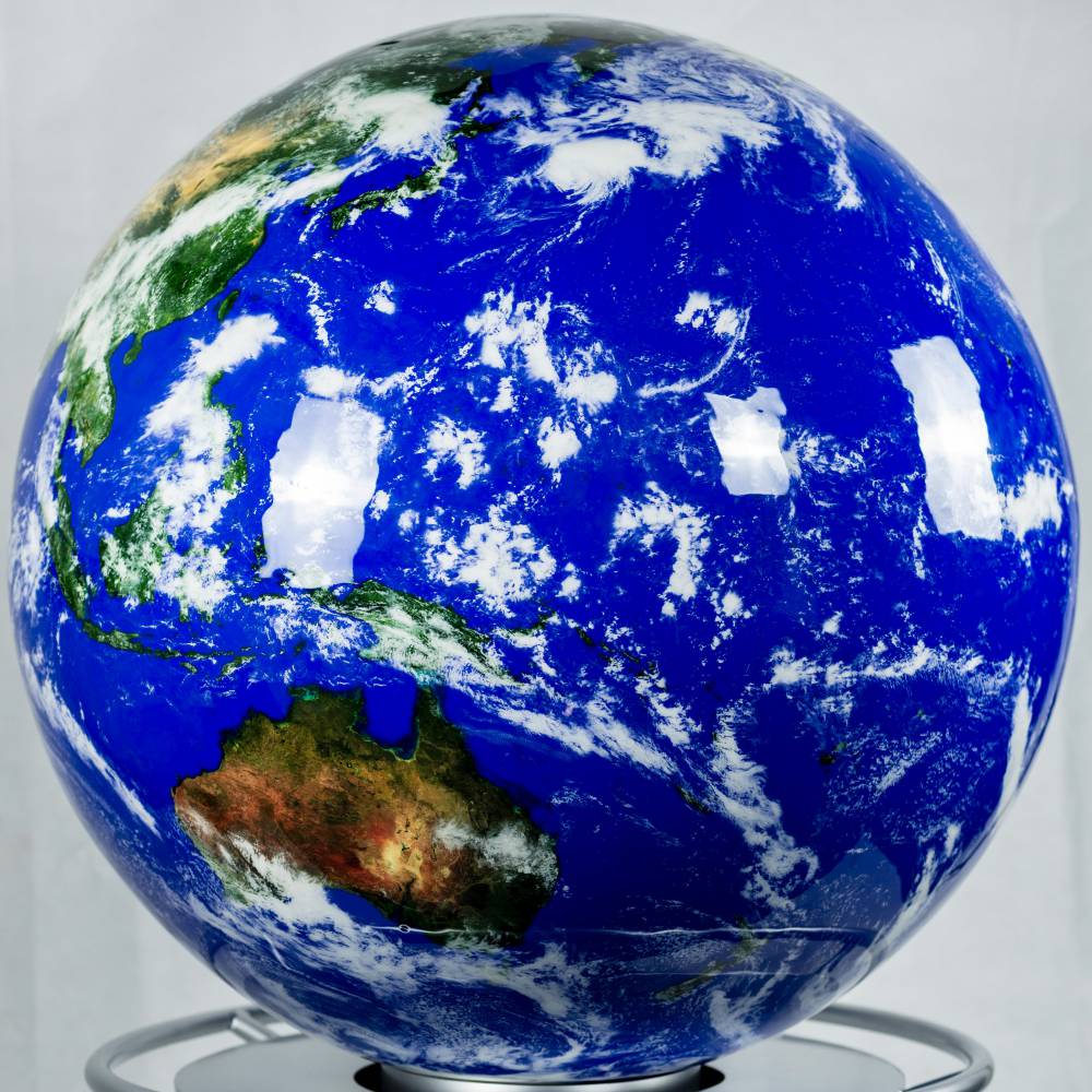 大型地球仪厂家  直径1m旋转内发光地球仪 精致地球仪企业摆件工厂