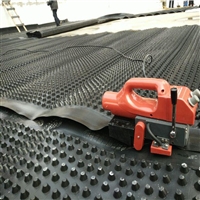 青海HDPE土工膜焊接机 防水布爬焊机
