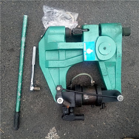 KKY-500液压挤孔机钢轨钻眼打孔 操作简单 24kg钢轨挤孔机