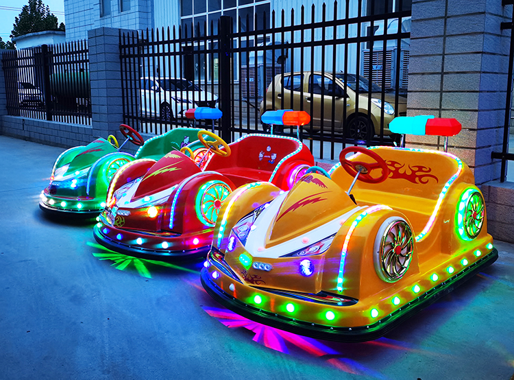 郑州凯欣游乐设备有限公司 产品展厅 >新款儿童电动碰碰车广场摆摊