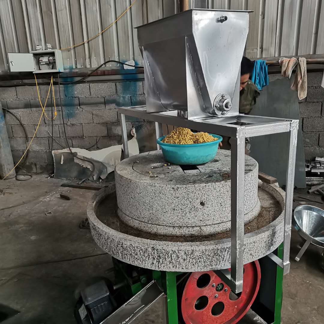 石磨机生产五谷杂粮石磨机鲜玉米黄豆磨浆机多功能石磨机