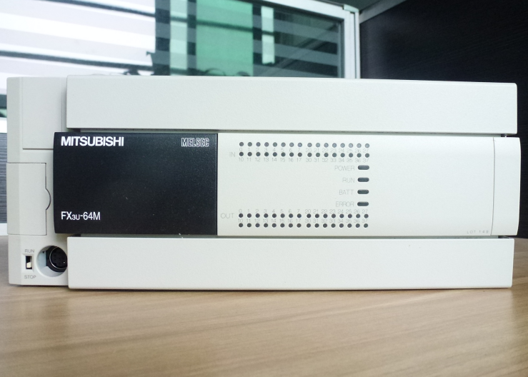 Q06UDVCPU三菱PLCQ系列Q06UDVCPU支持4096点,程序容量60K步,USB