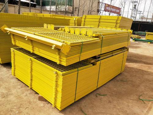 皮带机两侧防护网皮带机两侧护栏厂家定做皮带机两侧护网