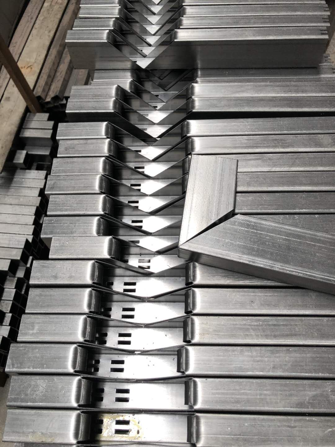 圆管自动冲孔机设备优质