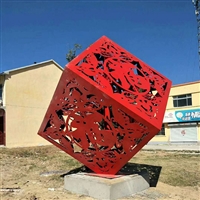 不锈钢镂空正方体雕塑，镂空文字立方体雕塑