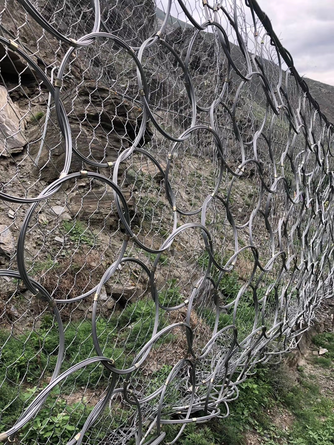 厂家销售被动边坡防护网sns边坡防护网边坡主动防护网