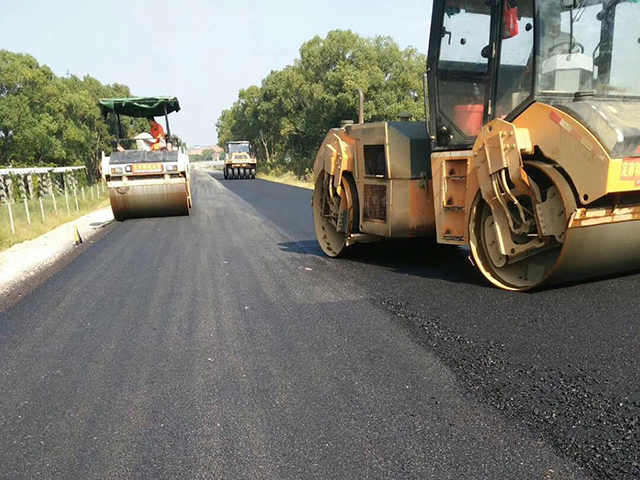 光明區瀝青路面拉毛價格,深圳鋪瀝青7公分造價