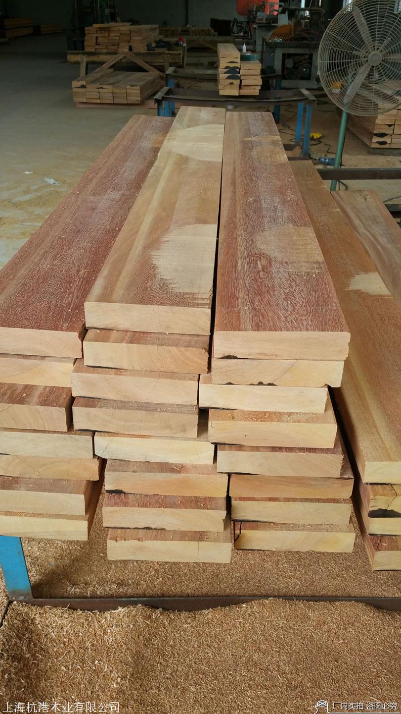 防腐木红铁木地板