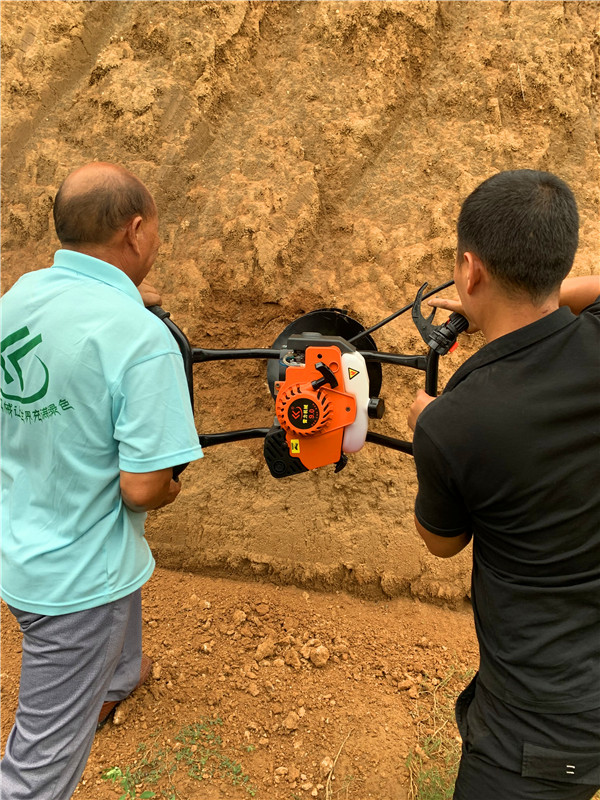边坡防护螺旋打孔机边打边出土