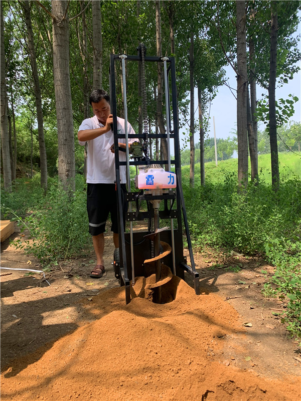 小型植树挖坑机厂家直销