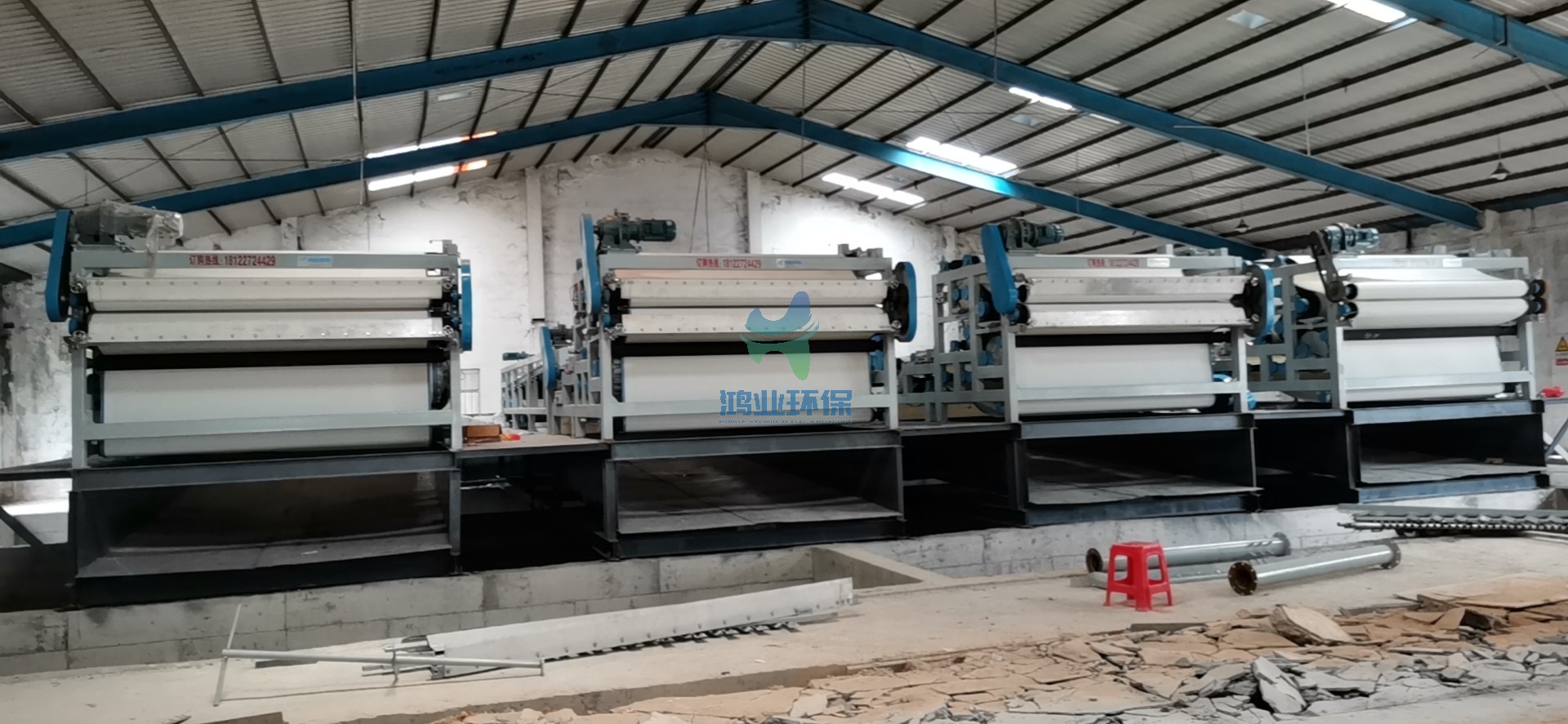 洗沙污泥泥浆脱水机洗沙泥浆脱水机石料履带式压泥机