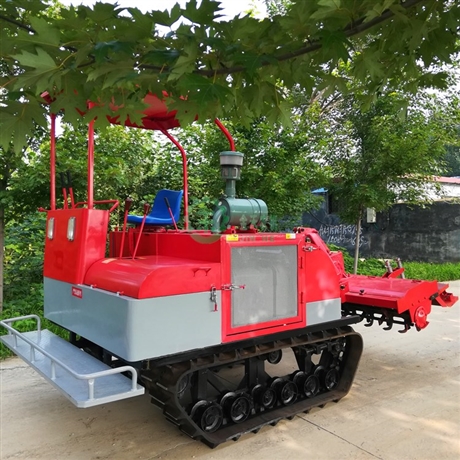 柴油山坡耕地机 座驾式履带开沟机 农用施肥回填一体机