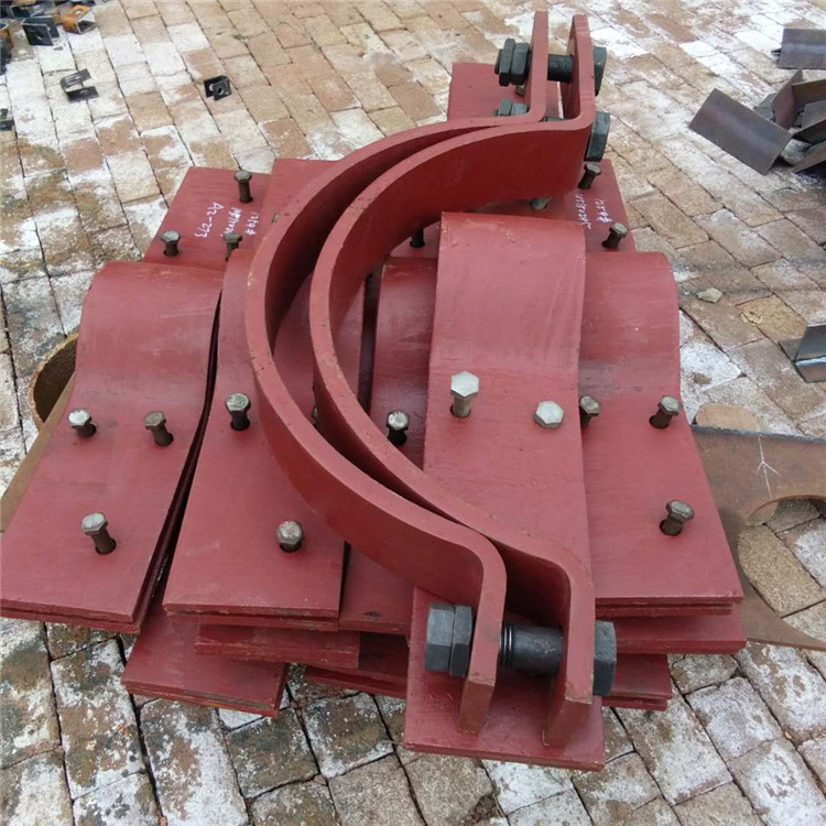 齐鑫供应a9双排螺栓管夹可订制