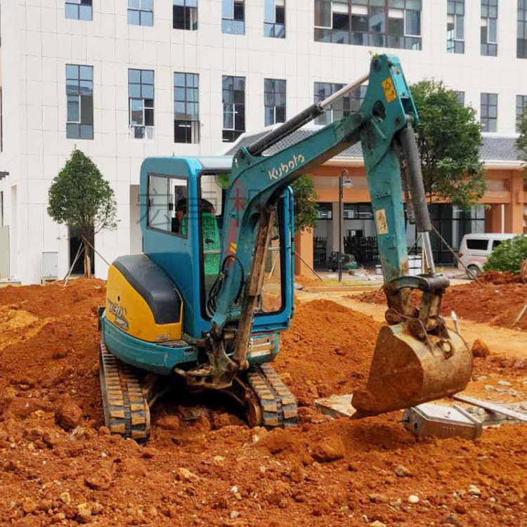 久保田20驾驶室