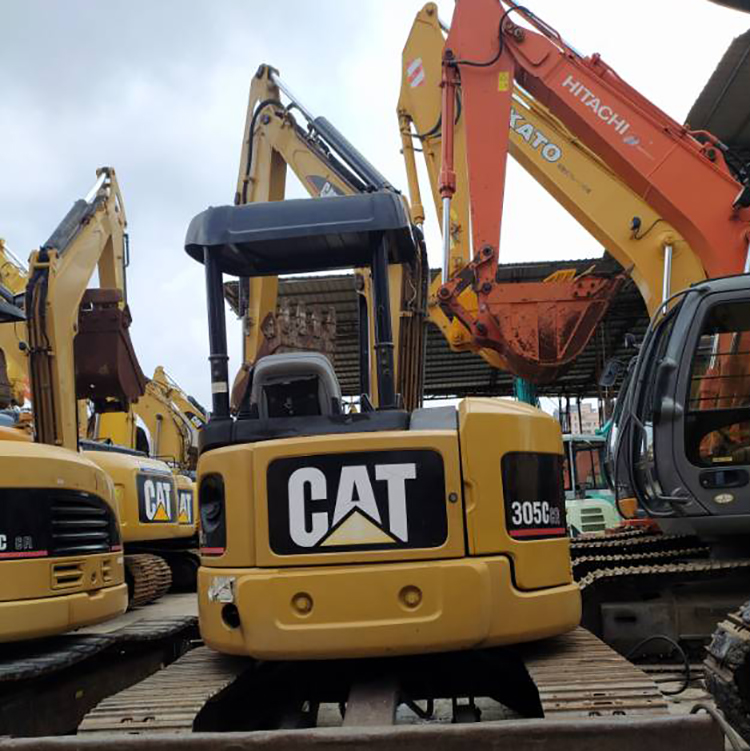 广东进口二手小型挖掘机卡特305c低价出售
