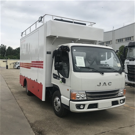 大型国六流动餐车 家政下乡服务