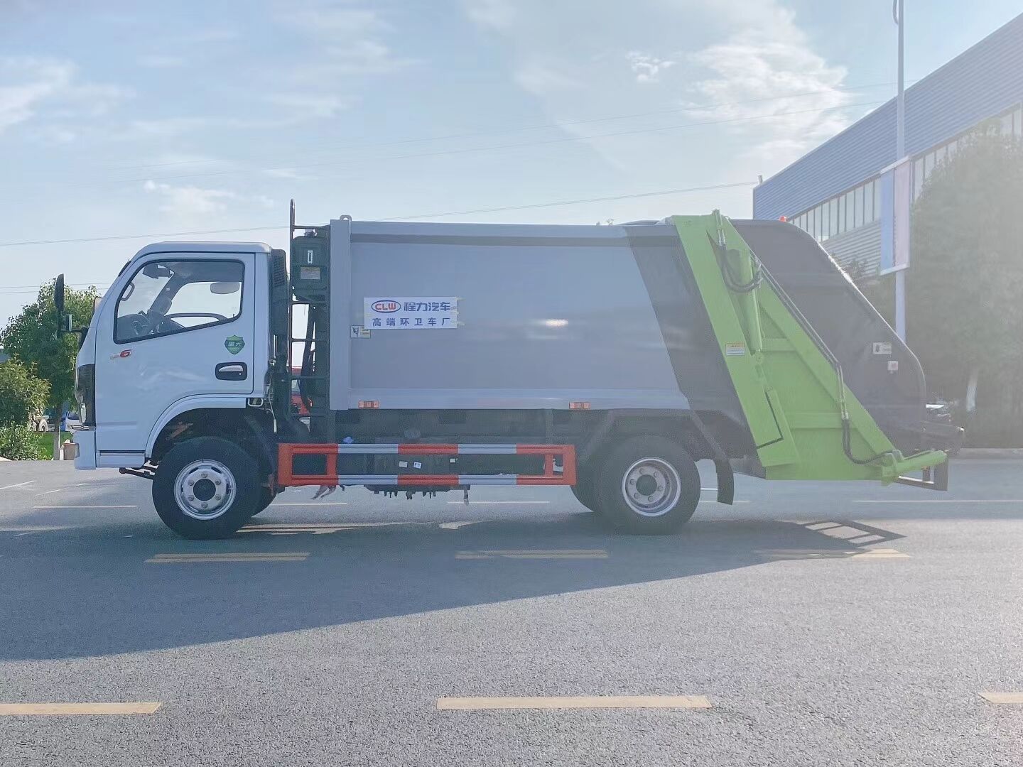 香港市凯马蓝牌4方压缩垃圾车 国六转运车