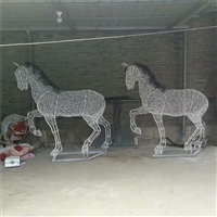 铁艺钢筋网格编织马雕塑，铁艺动物雕塑