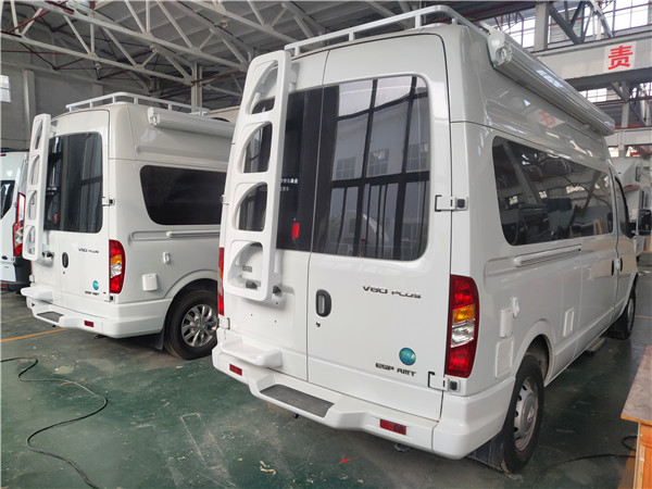 大通v80旅居车展会优惠